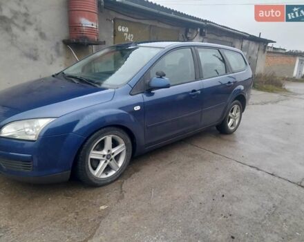 Синий Форд Фокус, объемом двигателя 1.6 л и пробегом 213 тыс. км за 3750 $, фото 6 на Automoto.ua