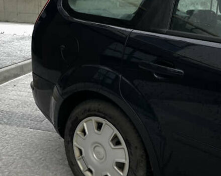 Синій Форд Фокус, об'ємом двигуна 1.8 л та пробігом 213 тис. км за 5200 $, фото 4 на Automoto.ua