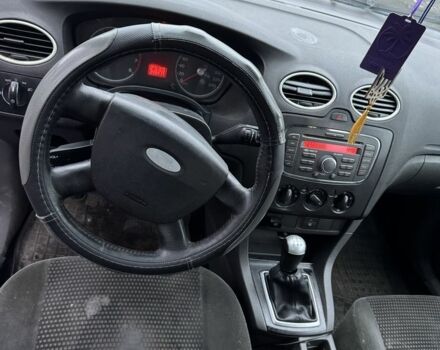 Синий Форд Фокус, объемом двигателя 1.6 л и пробегом 300 тыс. км за 2900 $, фото 5 на Automoto.ua