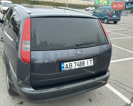 Синий Форд Фокус, объемом двигателя 1.6 л и пробегом 285 тыс. км за 4100 $, фото 2 на Automoto.ua