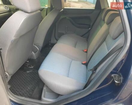 Синий Форд Фокус, объемом двигателя 1.6 л и пробегом 360 тыс. км за 4550 $, фото 21 на Automoto.ua