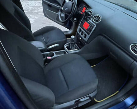 Синий Форд Фокус, объемом двигателя 1.6 л и пробегом 306 тыс. км за 4850 $, фото 2 на Automoto.ua