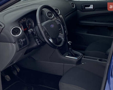 Синий Форд Фокус, объемом двигателя 1.6 л и пробегом 231 тыс. км за 5250 $, фото 32 на Automoto.ua