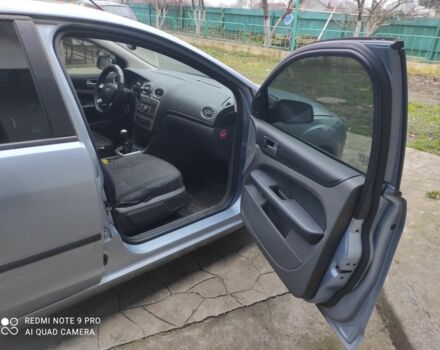 Синий Форд Фокус, объемом двигателя 1.8 л и пробегом 258 тыс. км за 3600 $, фото 4 на Automoto.ua