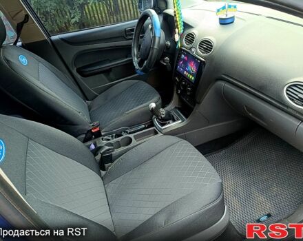 Синий Форд Фокус, объемом двигателя 1.6 л и пробегом 300 тыс. км за 3900 $, фото 10 на Automoto.ua