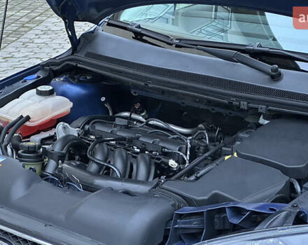 Синий Форд Фокус, объемом двигателя 1.6 л и пробегом 231 тыс. км за 4999 $, фото 82 на Automoto.ua