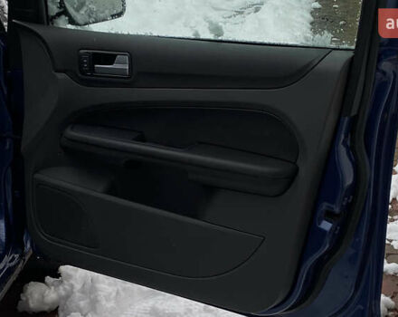 Синий Форд Фокус, объемом двигателя 1.6 л и пробегом 231 тыс. км за 5250 $, фото 47 на Automoto.ua