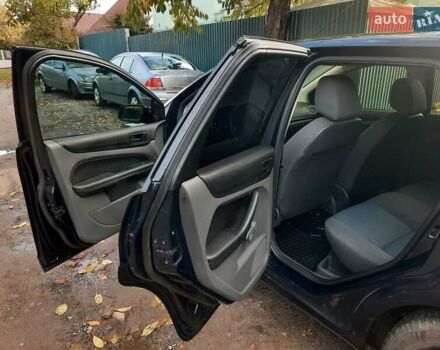 Синий Форд Фокус, объемом двигателя 1.6 л и пробегом 360 тыс. км за 4550 $, фото 71 на Automoto.ua