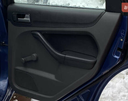 Синий Форд Фокус, объемом двигателя 1.6 л и пробегом 231 тыс. км за 5250 $, фото 63 на Automoto.ua