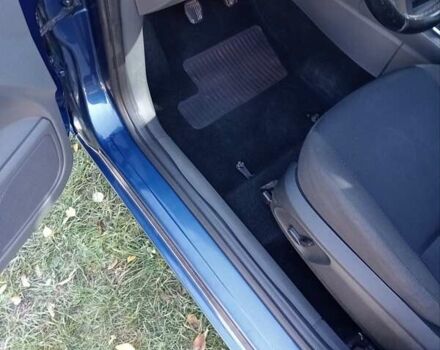 Синий Форд Фокус, объемом двигателя 1.56 л и пробегом 313 тыс. км за 4450 $, фото 6 на Automoto.ua