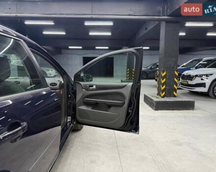 Форд Фокус 2007 в Черновцах на Automoto.ua Синий Форд Фокус, объемом двигателя 1.56 л и пробегом 260 тыс. км за 4800 $, фото 9 на Automoto.ua