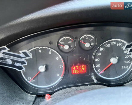 Синий Форд Фокус, объемом двигателя 1.6 л и пробегом 295 тыс. км за 3800 $, фото 5 на Automoto.ua