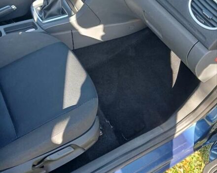 Синий Форд Фокус, объемом двигателя 1.56 л и пробегом 313 тыс. км за 4450 $, фото 12 на Automoto.ua