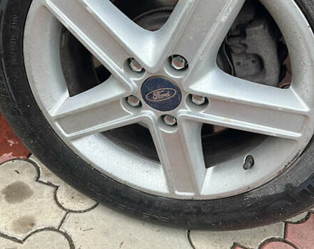 Синий Форд Фокус, объемом двигателя 2 л и пробегом 340 тыс. км за 4500 $, фото 4 на Automoto.ua