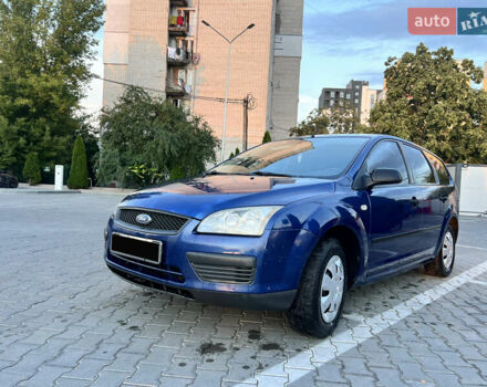 Синий Форд Фокус, объемом двигателя 1.6 л и пробегом 295 тыс. км за 3800 $, фото 1 на Automoto.ua
