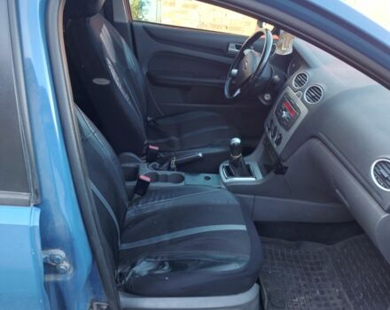 Синій Форд Фокус, об'ємом двигуна 1.5 л та пробігом 272 тис. км за 2500 $, фото 5 на Automoto.ua