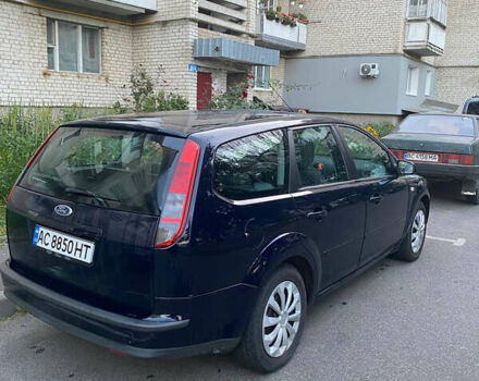 Синій Форд Фокус, об'ємом двигуна 1.6 л та пробігом 292 тис. км за 4600 $, фото 3 на Automoto.ua