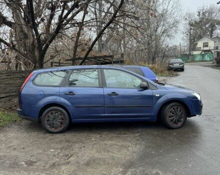 Синий Форд Фокус, объемом двигателя 1.6 л и пробегом 300 тыс. км за 2900 $, фото 2 на Automoto.ua