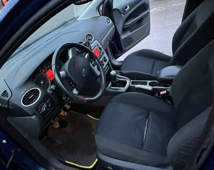 Синий Форд Фокус, объемом двигателя 1.6 л и пробегом 306 тыс. км за 4850 $, фото 6 на Automoto.ua