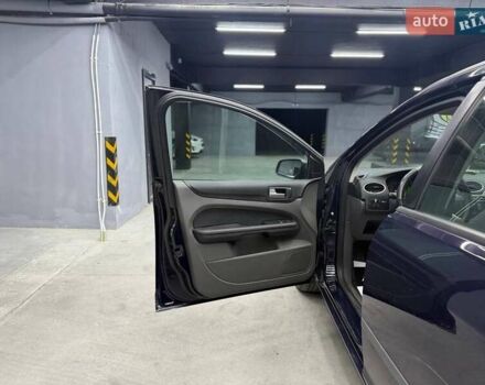 Форд Фокус 2007 в Черновцах на Automoto.ua Синий Форд Фокус, объемом двигателя 1.56 л и пробегом 260 тыс. км за 4800 $, фото 22 на Automoto.ua