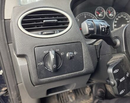 Синій Форд Фокус, об'ємом двигуна 0 л та пробігом 348 тис. км за 1850 $, фото 4 на Automoto.ua