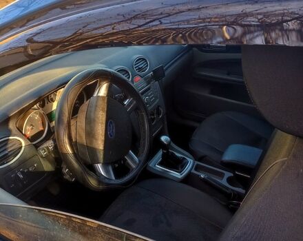 Синий Форд Фокус, объемом двигателя 1.6 л и пробегом 319 тыс. км за 5100 $, фото 3 на Automoto.ua