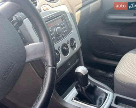 Синий Форд Фокус, объемом двигателя 1.56 л и пробегом 255 тыс. км за 5400 $, фото 10 на Automoto.ua