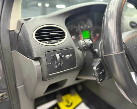 Синий Форд Фокус, объемом двигателя 1.6 л и пробегом 260 тыс. км за 4800 $, фото 18 на Automoto.ua