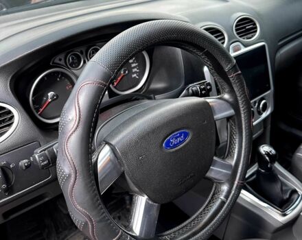 Синий Форд Фокус, объемом двигателя 1.6 л и пробегом 404 тыс. км за 5450 $, фото 5 на Automoto.ua