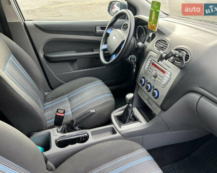 Синий Форд Фокус, объемом двигателя 1.56 л и пробегом 270 тыс. км за 4300 $, фото 15 на Automoto.ua