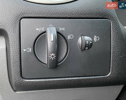 Синий Форд Фокус, объемом двигателя 1.6 л и пробегом 208 тыс. км за 5200 $, фото 47 на Automoto.ua