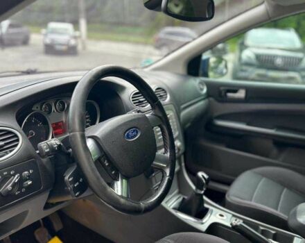 Синий Форд Фокус, объемом двигателя 1.8 л и пробегом 198 тыс. км за 6000 $, фото 7 на Automoto.ua