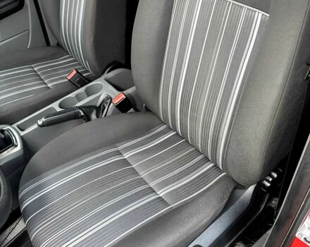 Синий Форд Фокус, объемом двигателя 1.6 л и пробегом 404 тыс. км за 5450 $, фото 7 на Automoto.ua