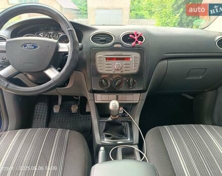 Синий Форд Фокус, объемом двигателя 1.6 л и пробегом 274 тыс. км за 4900 $, фото 18 на Automoto.ua