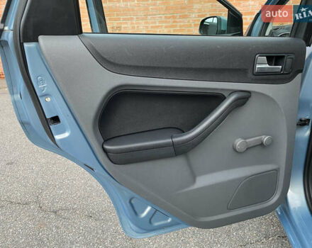 Синий Форд Фокус, объемом двигателя 1.6 л и пробегом 208 тыс. км за 5200 $, фото 29 на Automoto.ua