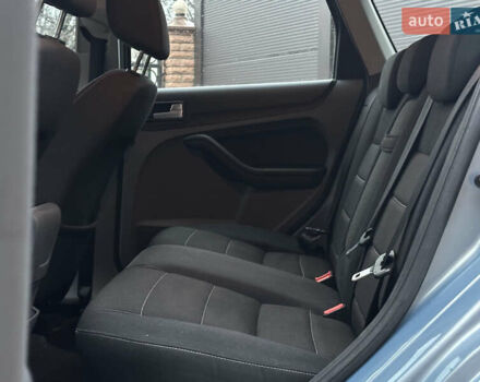 Синий Форд Фокус, объемом двигателя 1.6 л и пробегом 243 тыс. км за 5950 $, фото 23 на Automoto.ua