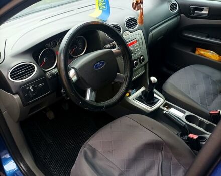 Синій Форд Фокус, об'ємом двигуна 1.6 л та пробігом 305 тис. км за 5000 $, фото 3 на Automoto.ua