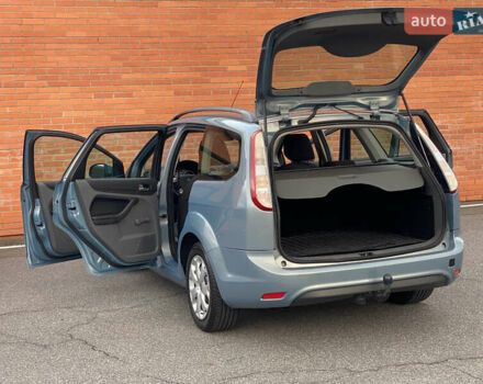 Синий Форд Фокус, объемом двигателя 1.6 л и пробегом 200 тыс. км за 5200 $, фото 23 на Automoto.ua