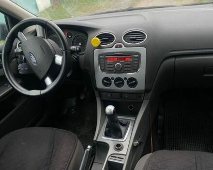 Синий Форд Фокус, объемом двигателя 1.6 л и пробегом 250 тыс. км за 3999 $, фото 4 на Automoto.ua