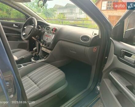 Синий Форд Фокус, объемом двигателя 1.6 л и пробегом 274 тыс. км за 4900 $, фото 1 на Automoto.ua