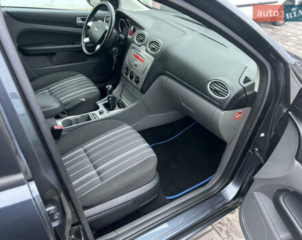 Синий Форд Фокус, объемом двигателя 1.6 л и пробегом 225 тыс. км за 5100 $, фото 22 на Automoto.ua