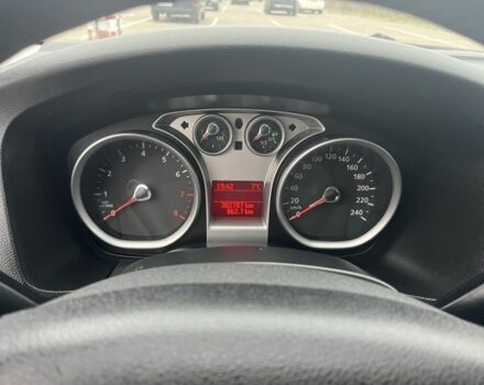 Синий Форд Фокус, объемом двигателя 1.6 л и пробегом 300 тыс. км за 3700 $, фото 12 на Automoto.ua