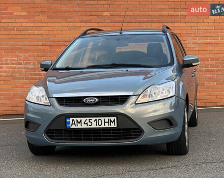 Синий Форд Фокус, объемом двигателя 1.6 л и пробегом 200 тыс. км за 5200 $, фото 2 на Automoto.ua