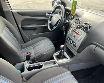 Синий Форд Фокус, объемом двигателя 1.6 л и пробегом 280 тыс. км за 4100 $, фото 16 на Automoto.ua