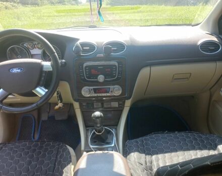 Синій Форд Фокус, об'ємом двигуна 2 л та пробігом 236 тис. км за 4500 $, фото 2 на Automoto.ua