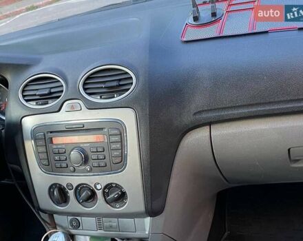 Синий Форд Фокус, объемом двигателя 2 л и пробегом 314 тыс. км за 4700 $, фото 6 на Automoto.ua