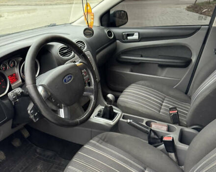 Синий Форд Фокус, объемом двигателя 1.56 л и пробегом 390 тыс. км за 4500 $, фото 7 на Automoto.ua