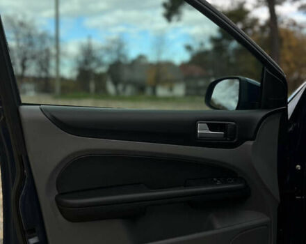 Синій Форд Фокус, об'ємом двигуна 1.6 л та пробігом 287 тис. км за 4999 $, фото 24 на Automoto.ua