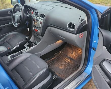 Синий Форд Фокус, объемом двигателя 1.6 л и пробегом 224 тыс. км за 5500 $, фото 6 на Automoto.ua