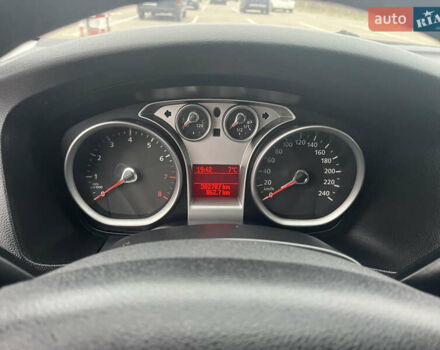 Синій Форд Фокус, об'ємом двигуна 1.6 л та пробігом 301 тис. км за 3850 $, фото 20 на Automoto.ua